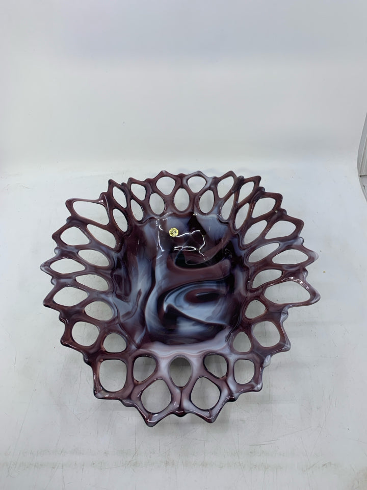 PURPLE WHITE SLAG LACE ROLLED EDGE CENTERPIECE.