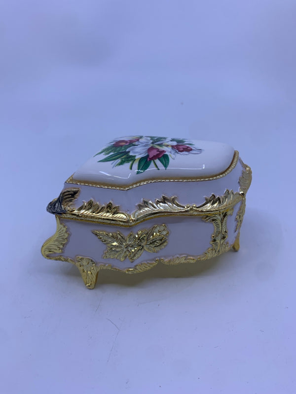 FLORAL AND GOLD MUSIC TRINKET PIANO.
