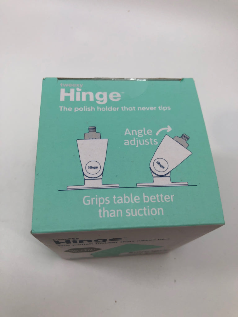 NIP SMARTGRIP POLISH HOLDER.