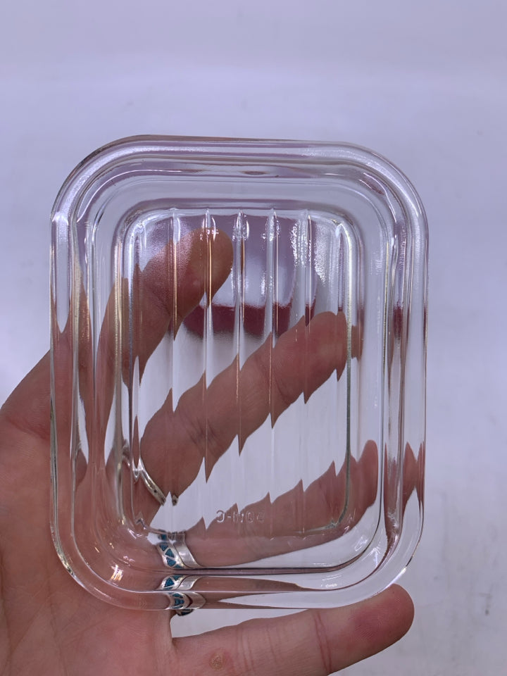 VTG SMALL RED SQUARE FRIDGE DISH W LID.