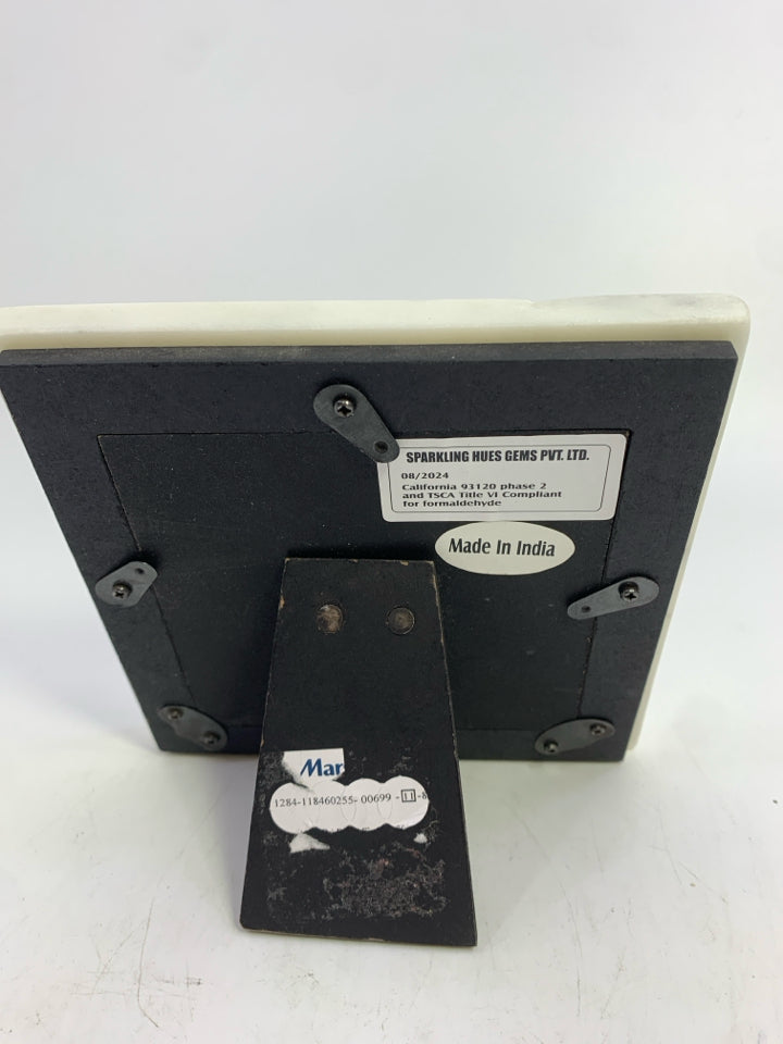 IVORY HEART SHAPED PICTURE FRAME.