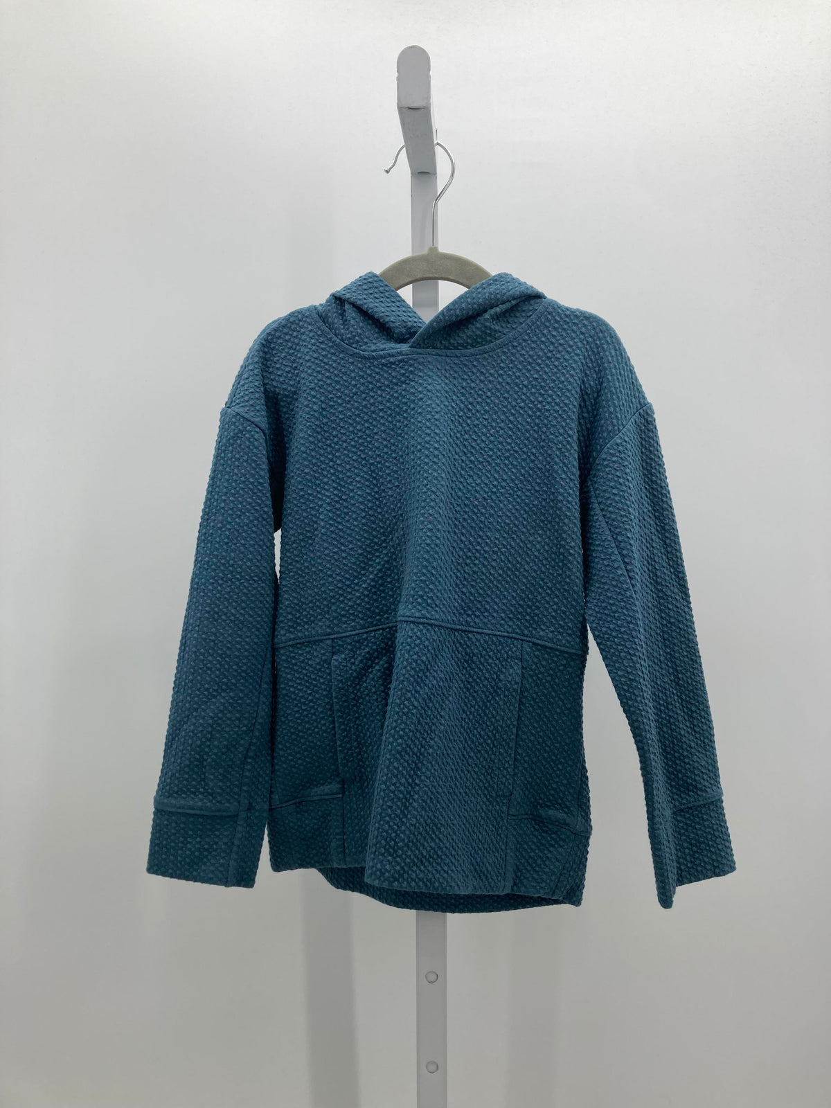 HOODED TEXTURED TOP