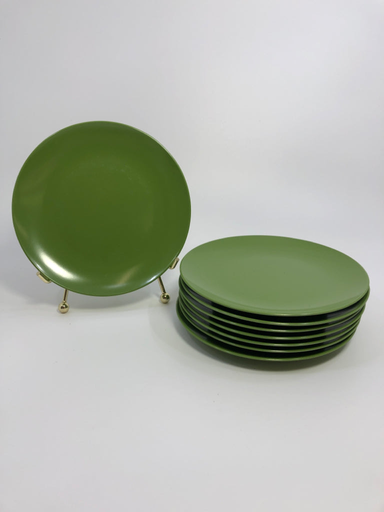 8 GREEN MELAMINE DESSERT PLATES.