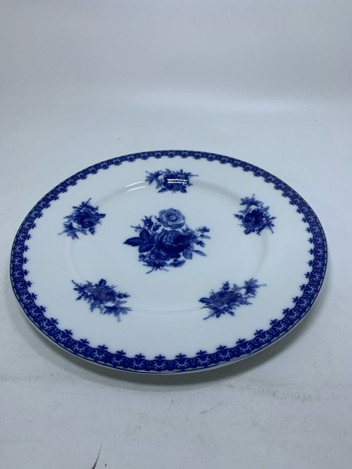 WHITE CIRCLE PLATTER W/ BLUE FLOWERS.