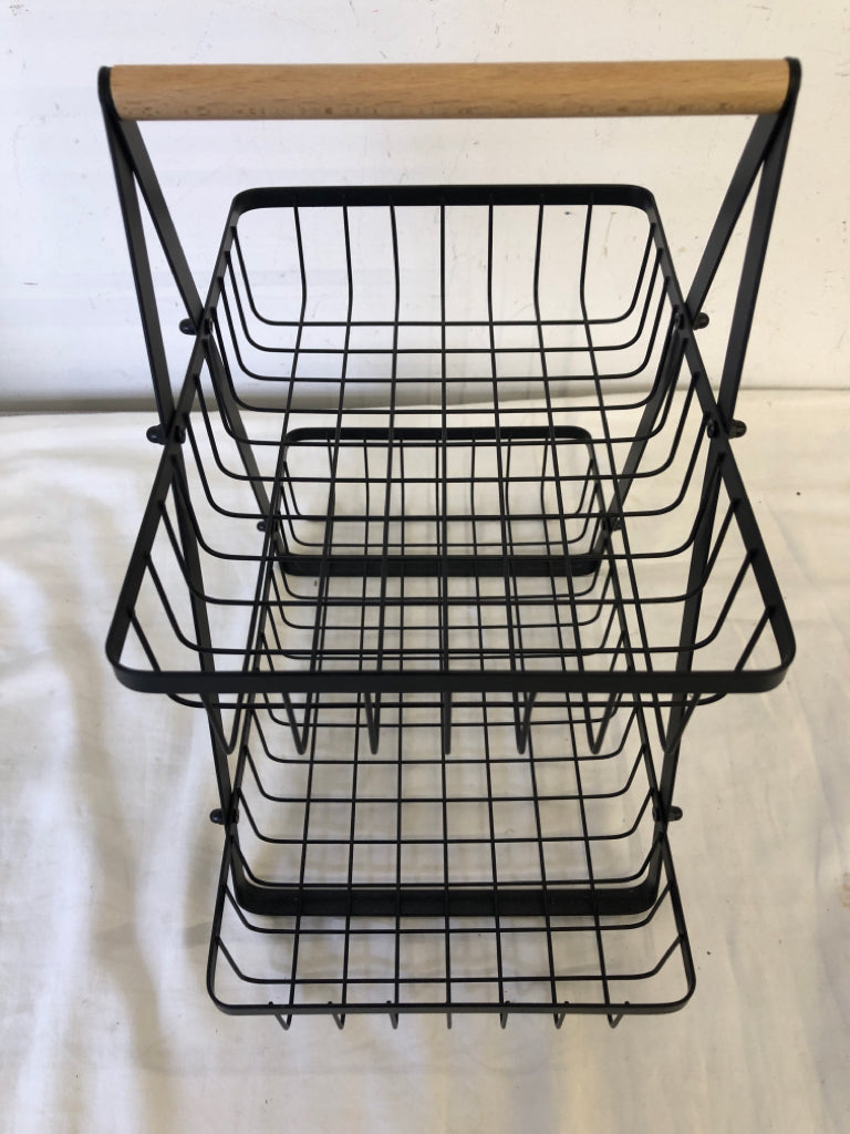 2 TIER BLACK METAL TRAY W/WOOD HANDLE.