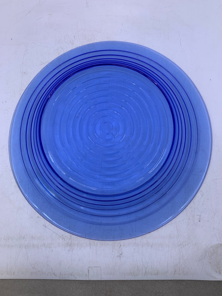 LARGE LIGHT BLUE GLASS SERVING BOWL W/ LINES.