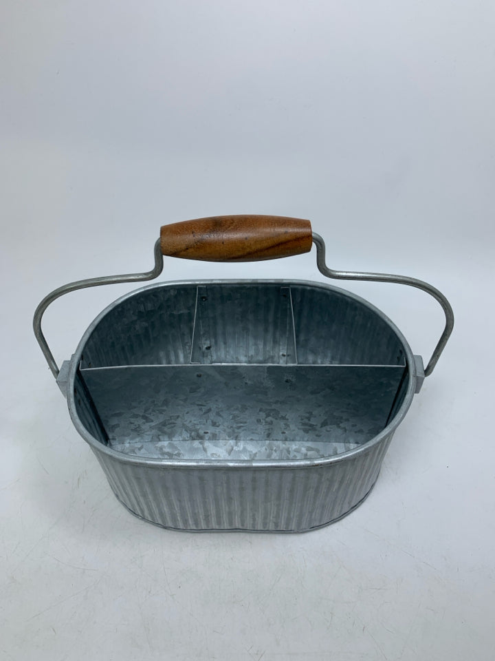 RIBBED GALVANIZED OVAL DIVIDED UTENSIL HOLDER WOOD HANDLE.