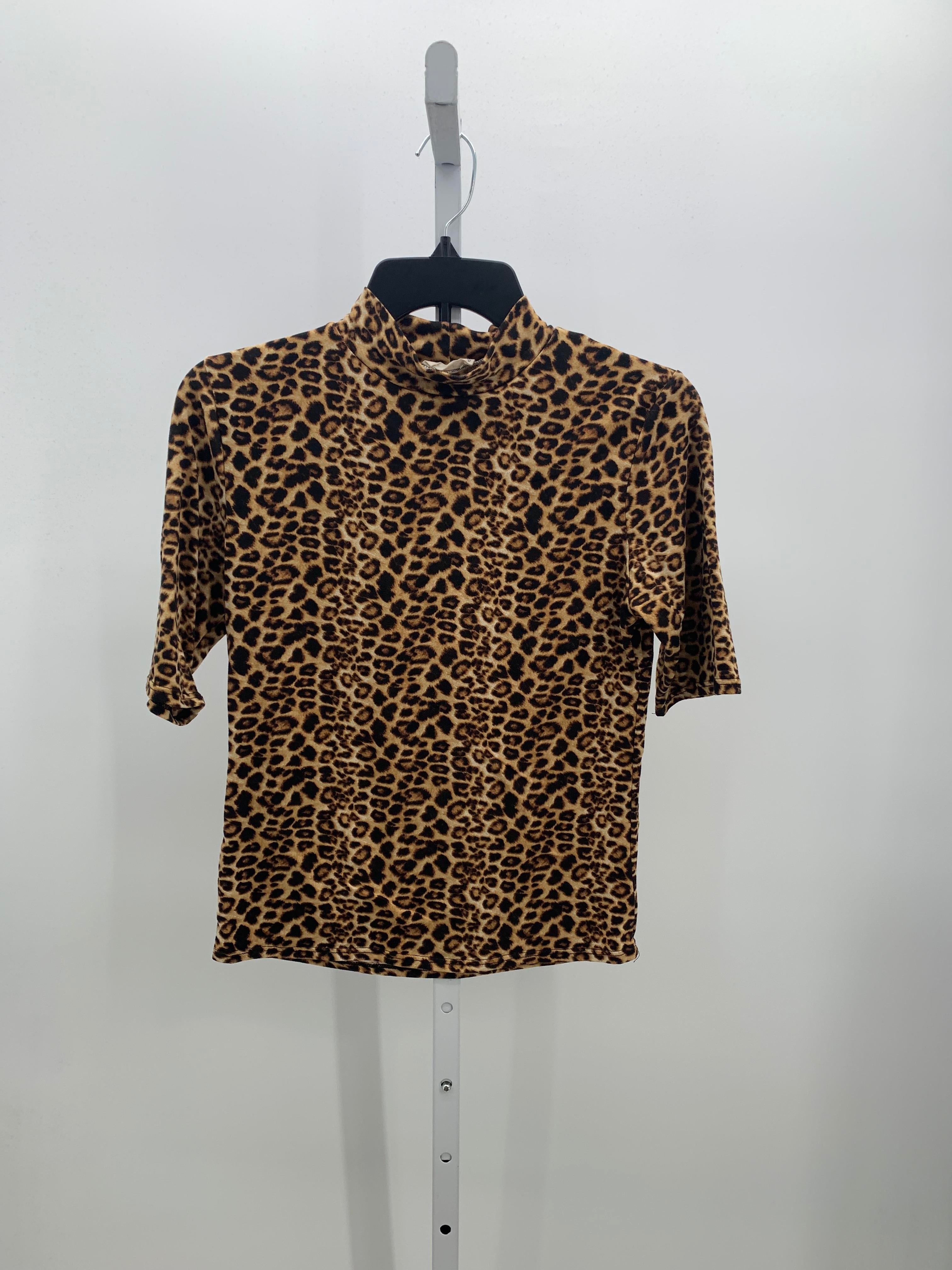 Olivia Rae Size Medium Misses Short Sleeve Shirt