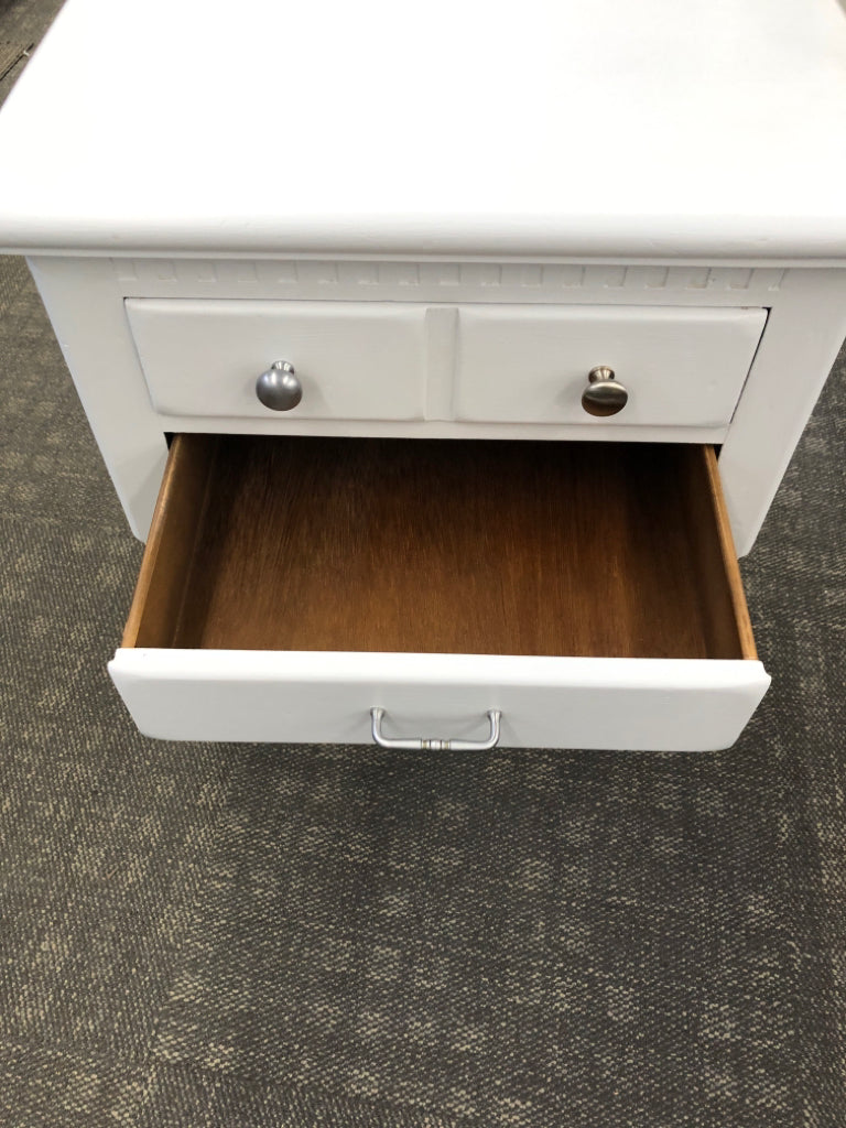 REFURBISHED WHITE NIGHTSTAND.
