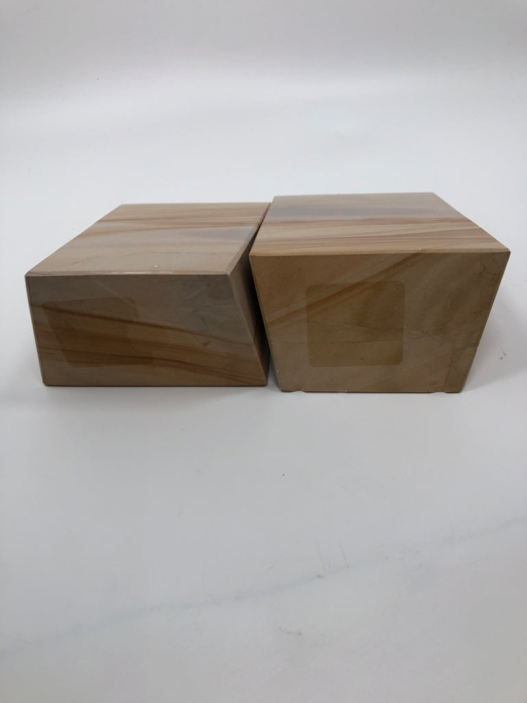 2PC HEAVY MARBLE BOOK ENDS.
