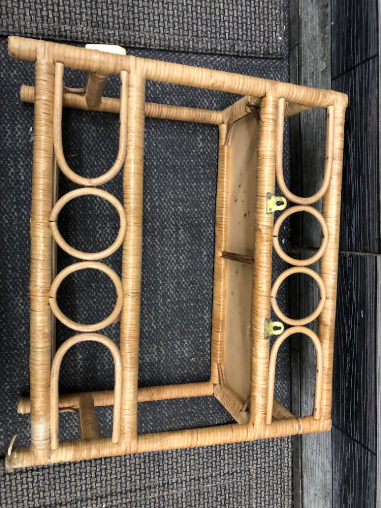 2 TIER WICKER SHELF W/ CHECK LINER.