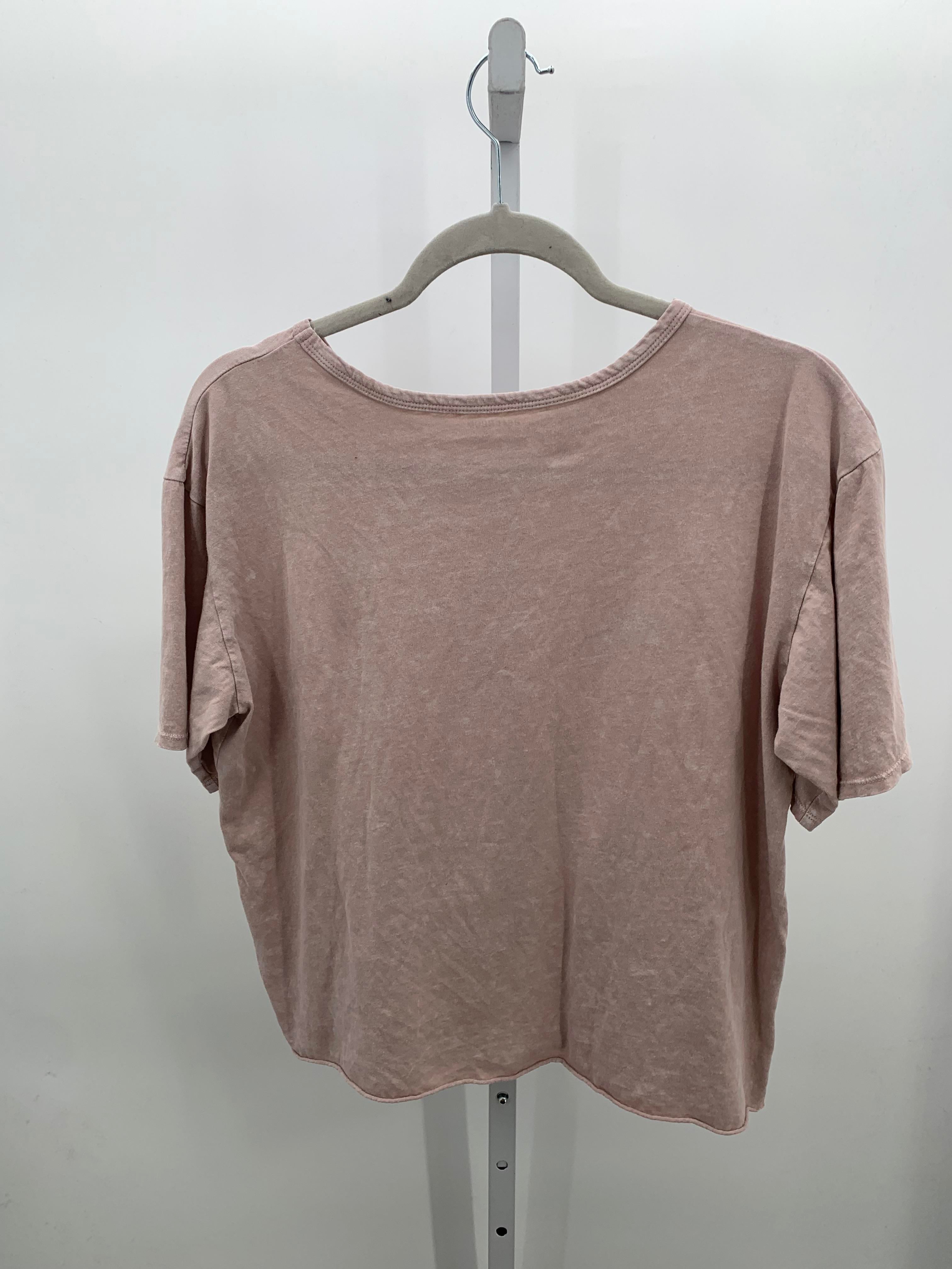 Size Medium Juniors Short Sleeve Shirt