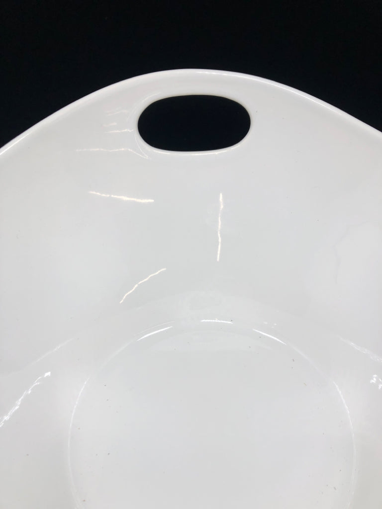 LG WHITE GLASS SERVING BOWL W/HANDLES.