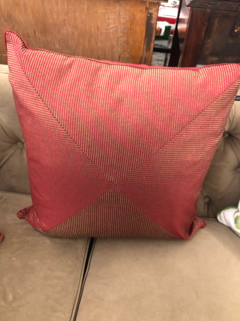 RED PILLOW STRIPED W/GOLD.