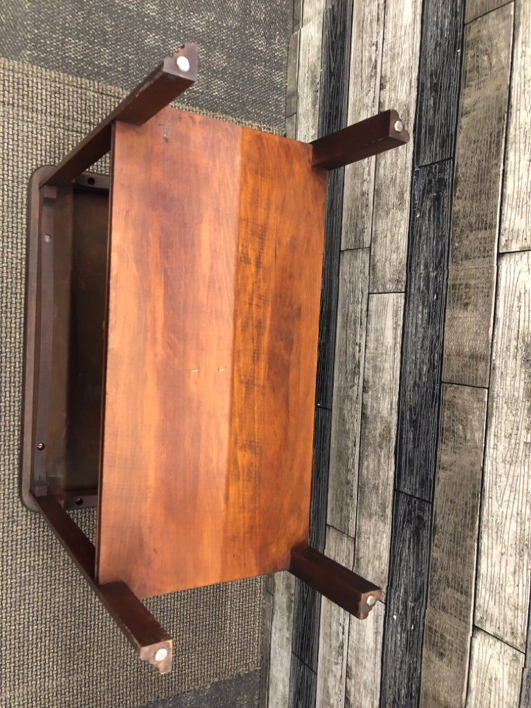 VTG BRANDT 2-TIER DRK BROWN END TABLE.