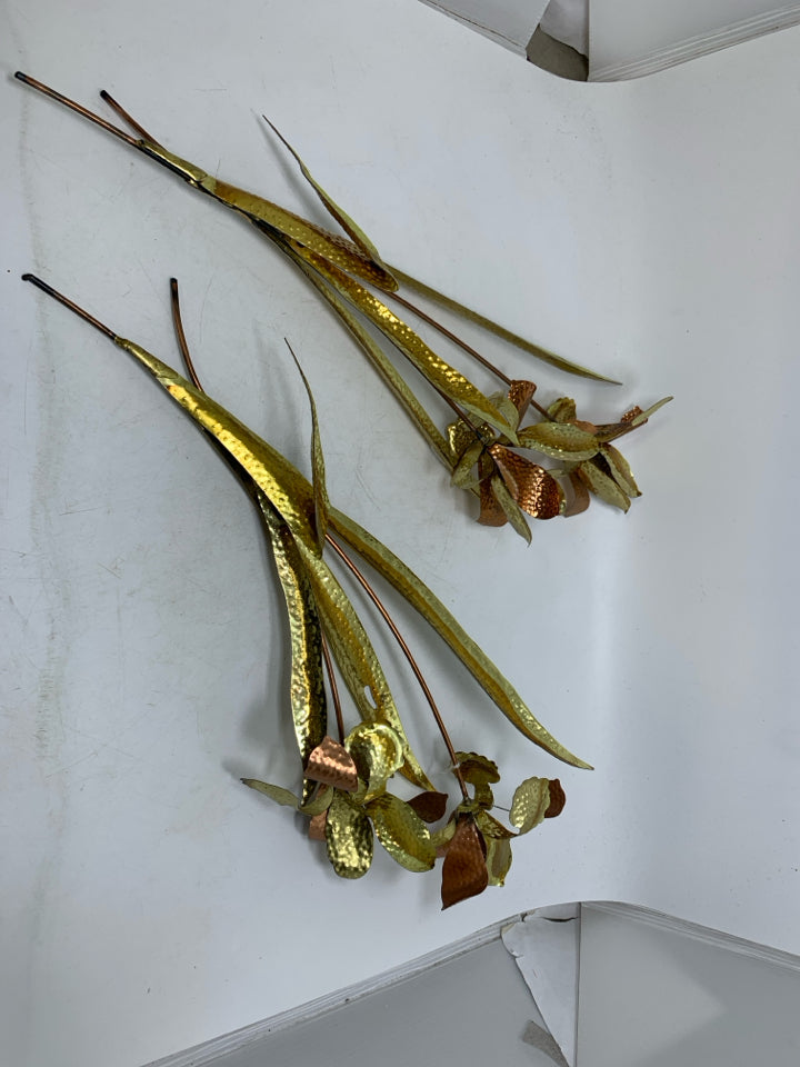 2 PC COPPER/GOLD COLORED METAL WORK LILLY FLOWERS WALL HANGING.