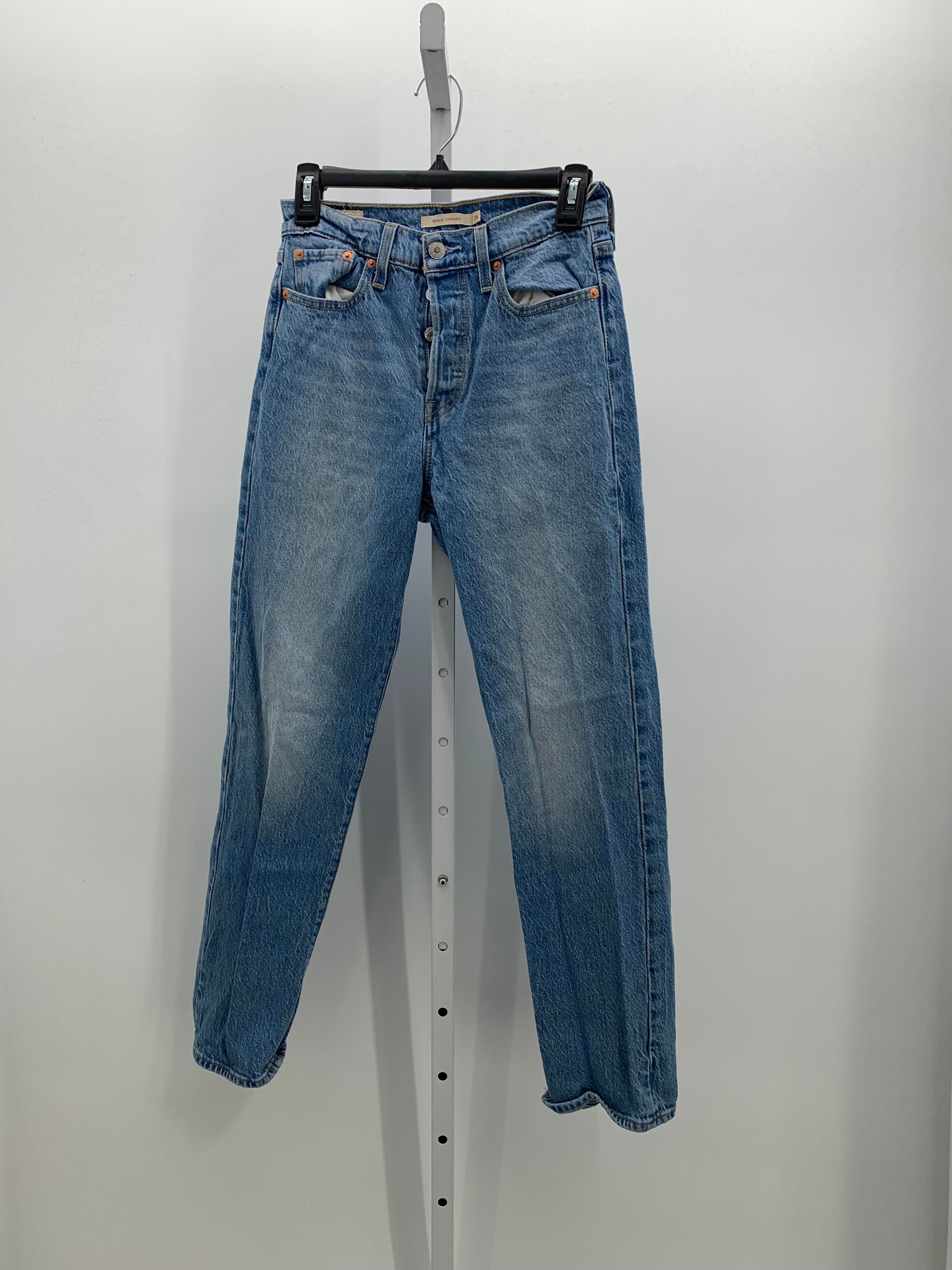 Levis Size 2 Misses Jeans