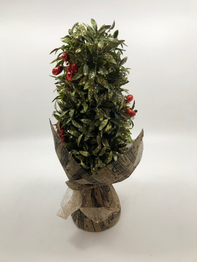 SMALL GLITTER TREE IN MUSIC NOTES BURLAP