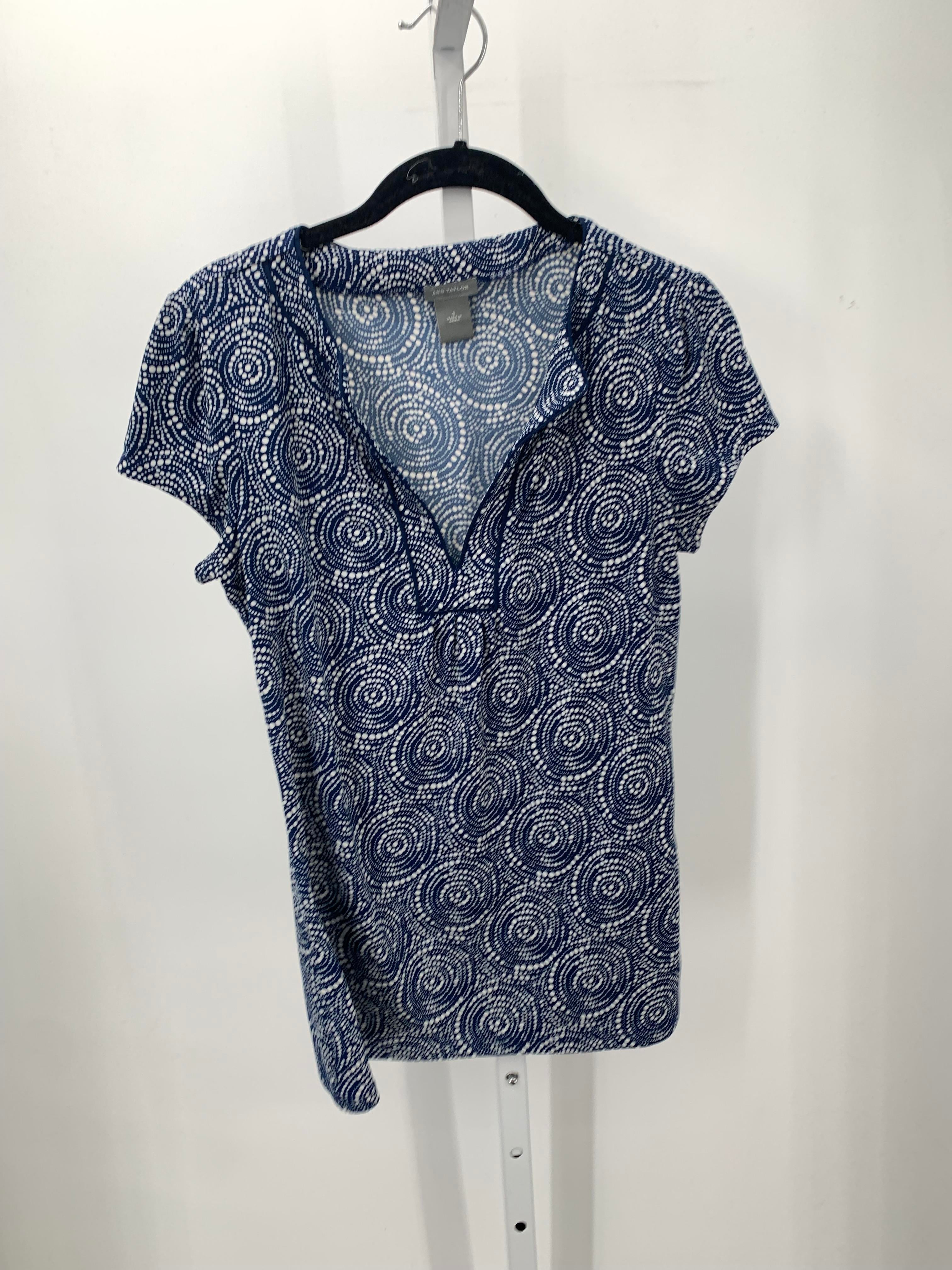 Ann Taylor Size Small Misses Short Sleeve Shirt