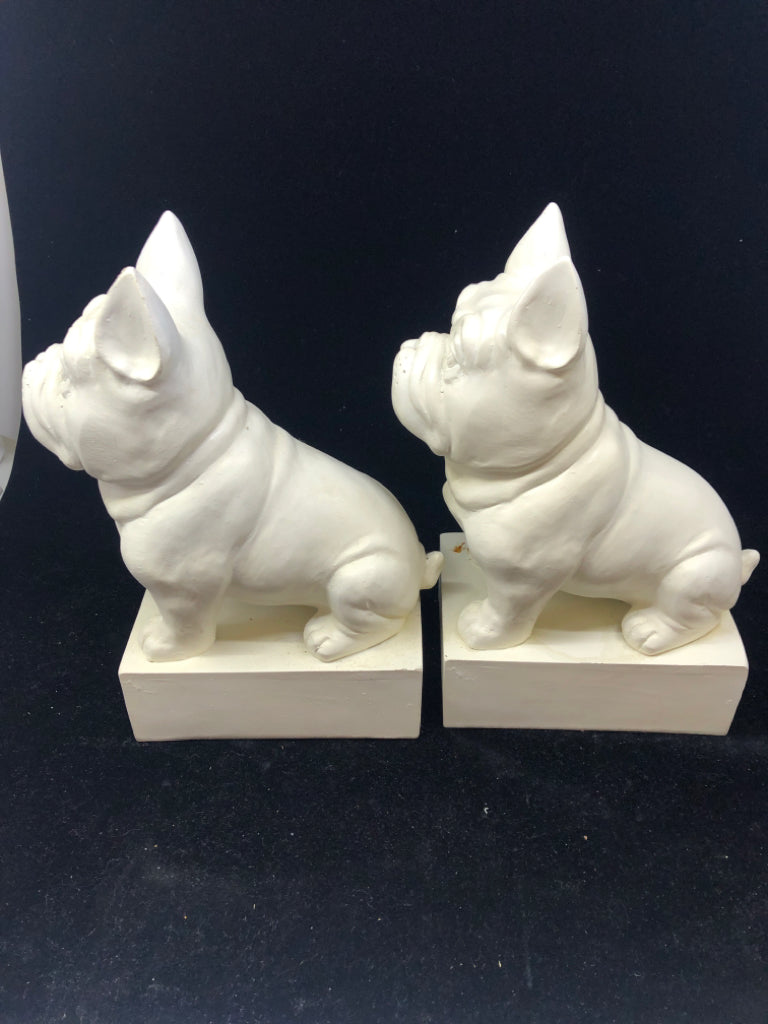 2 WHITE BULLDOG BOOK ENDS.