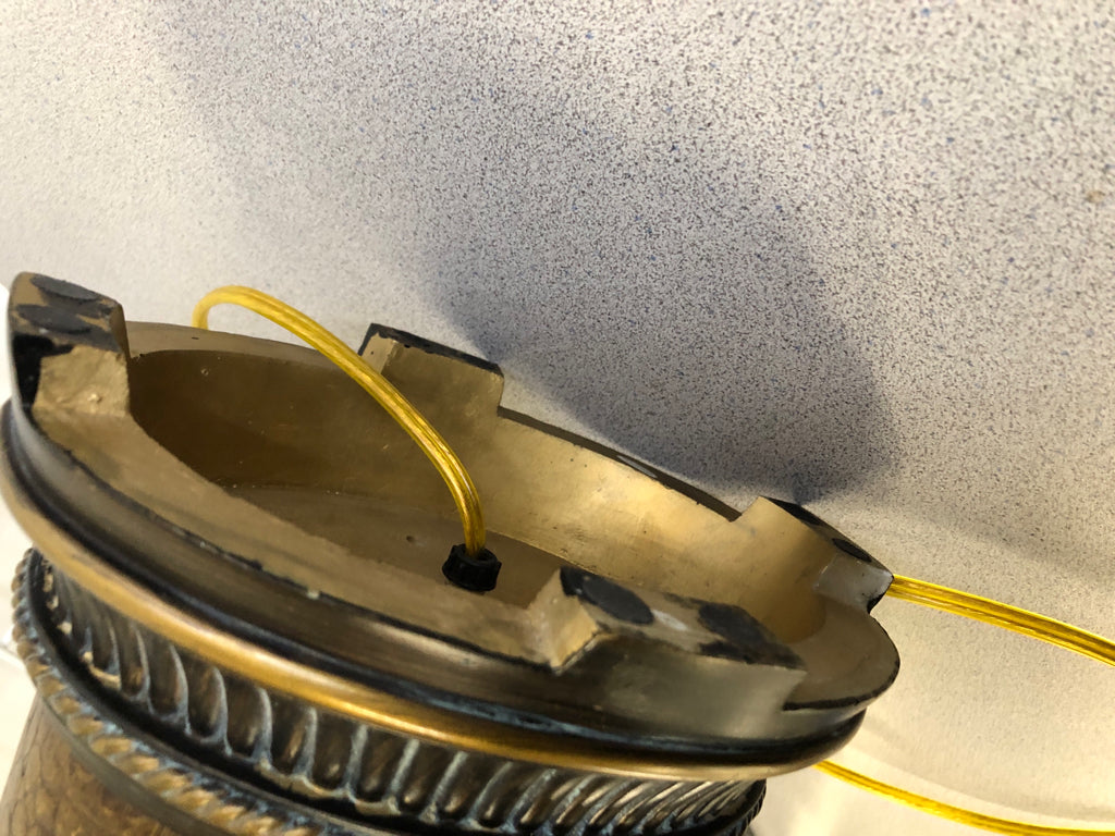 ORNATE SNAKE SKIN LAMP W/CREAM SHADE.