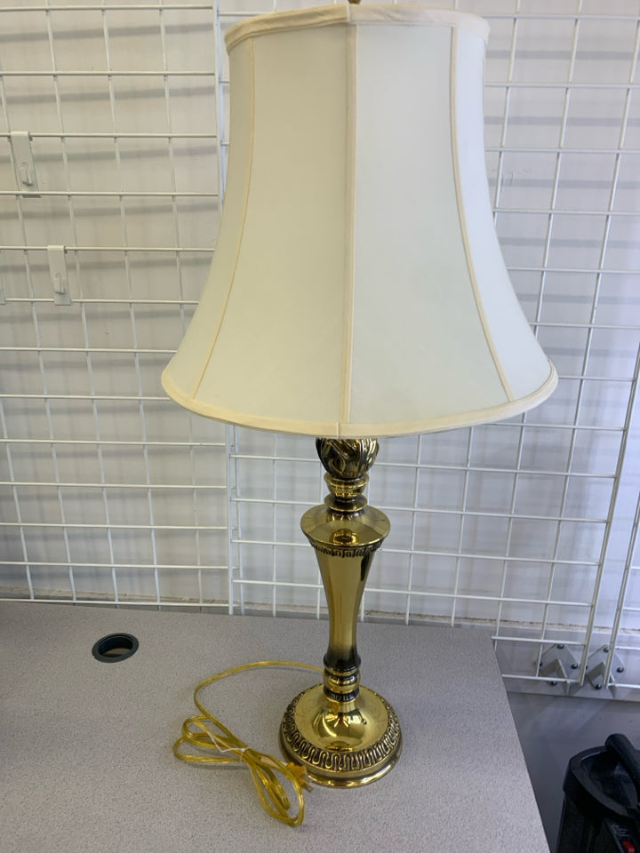 GOLD BASE LAMP W/CREAM SHADE.