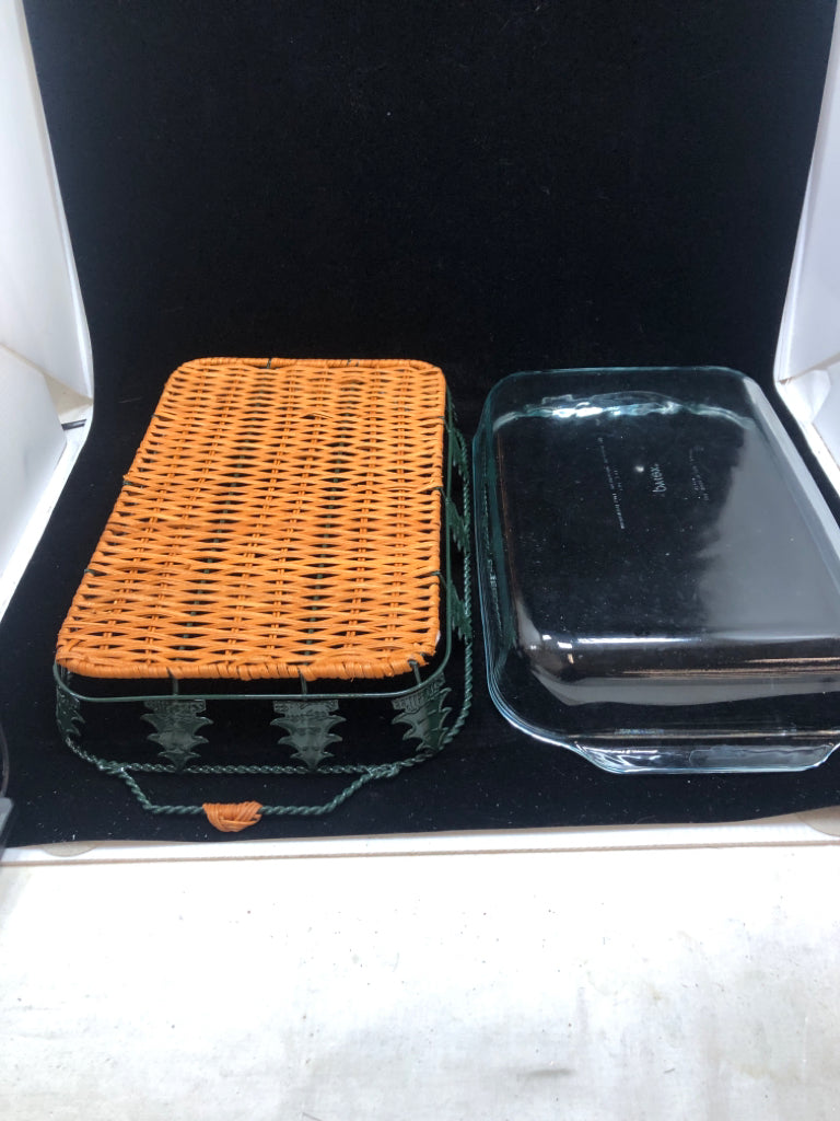 2PC CHRISTMAS TREE SERVEWARE SET - PYREX.