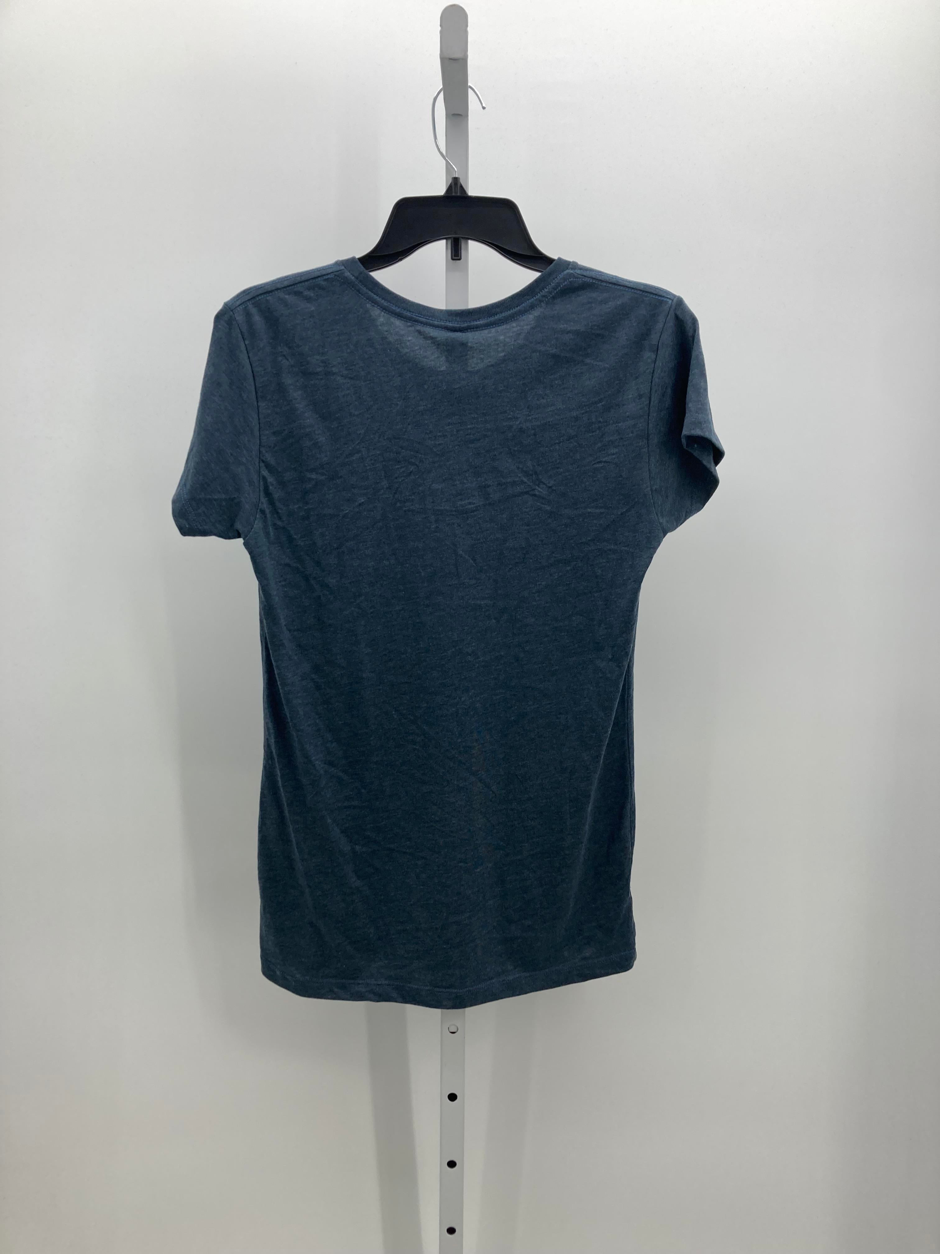Size Medium Misses Short Sleeve Shirt