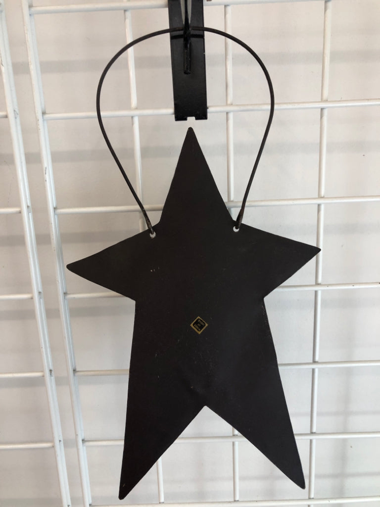BROWN METAL STAR WALL POCKET.