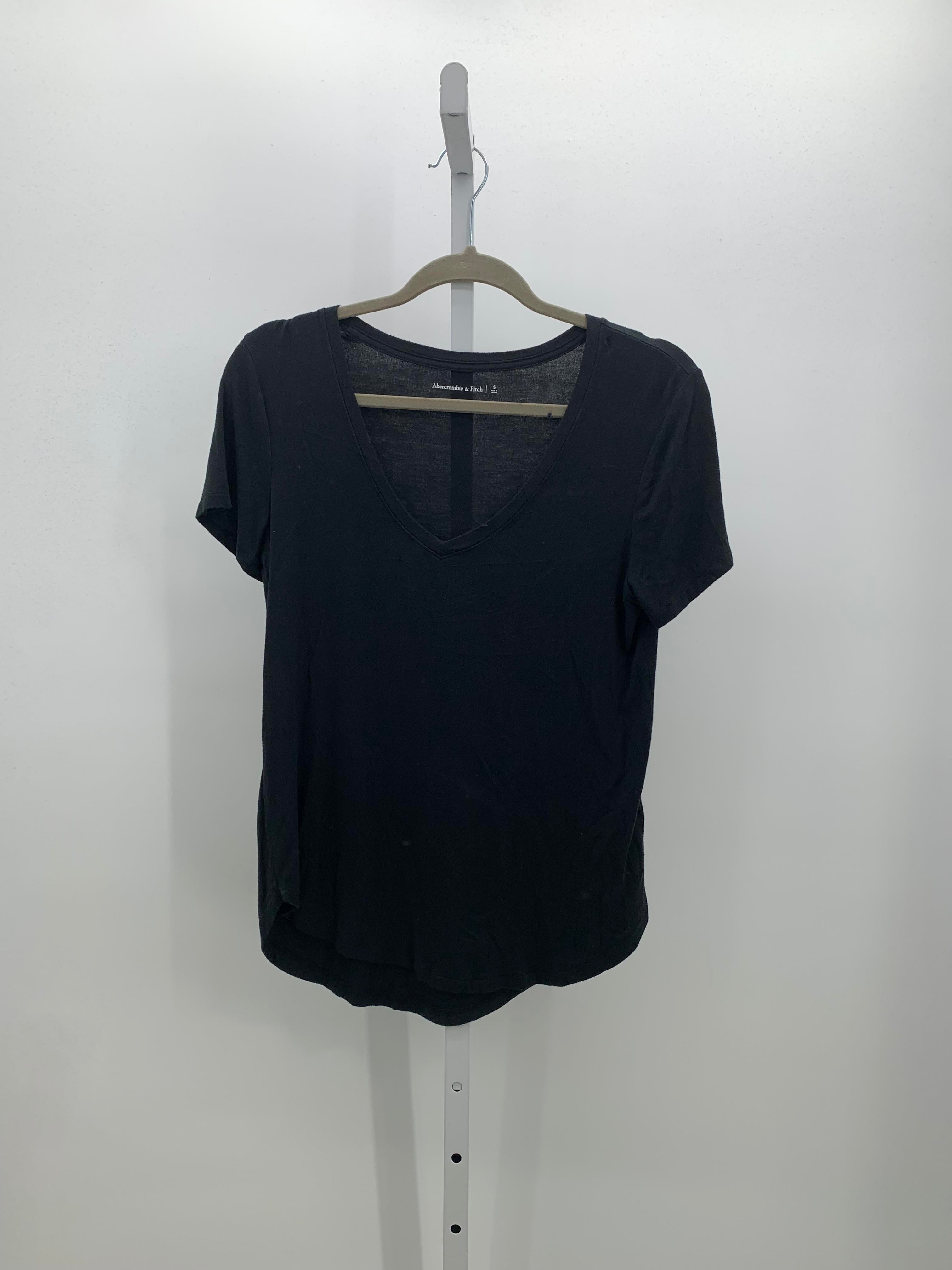 Abercrombie Size Small Juniors Short Sleeve Shirt