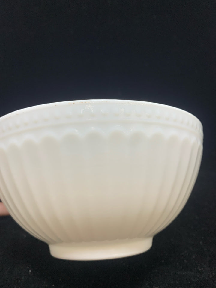 18PC WHITE BEADED EDGE SVC FOR 6.