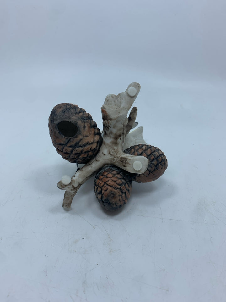 KINGLET BIRD FIGURINE.