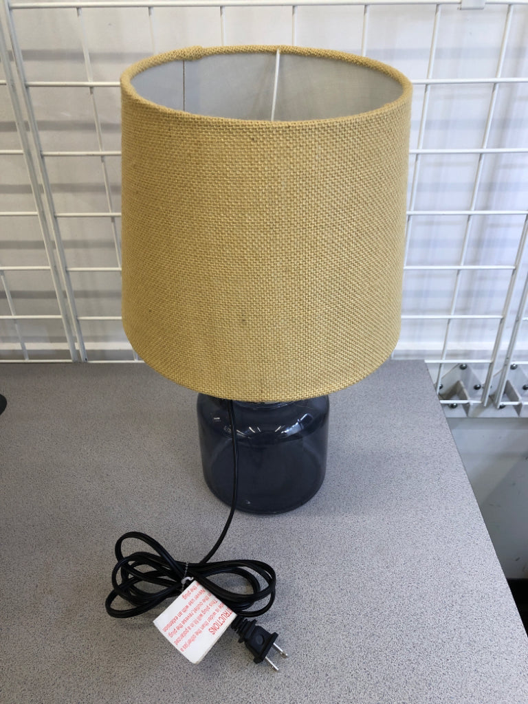 BLUE GLASS LAMP W/ROPE & BURLAP STYLE SHADE.