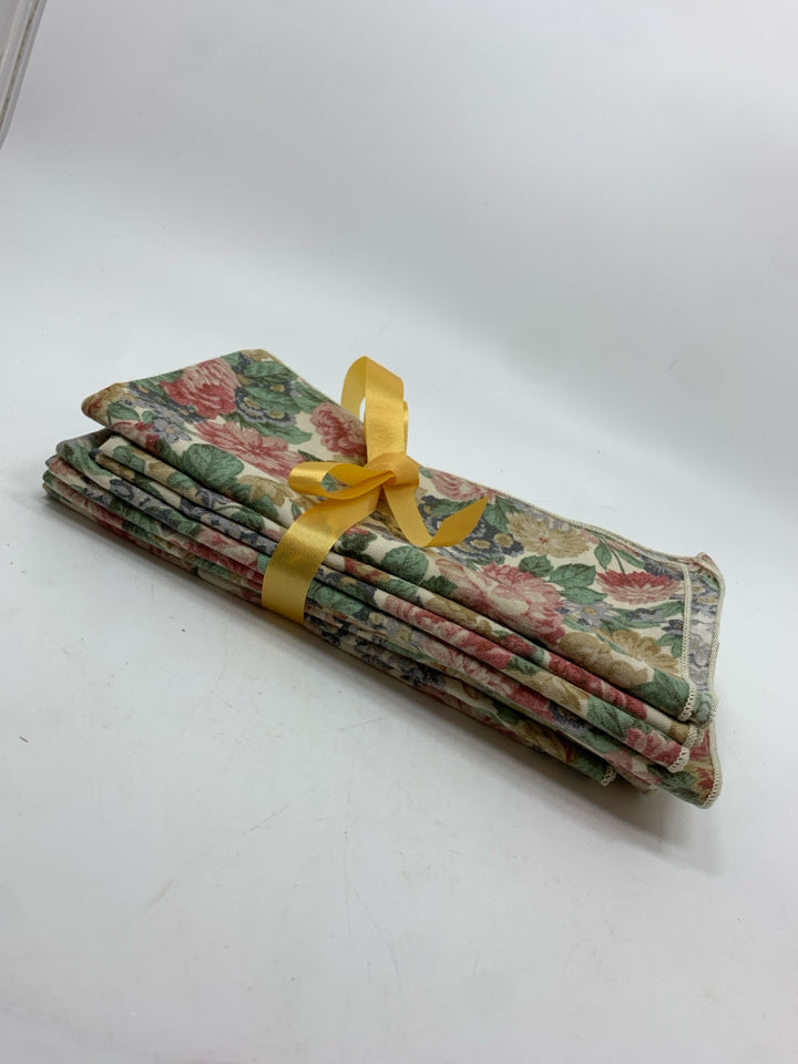 8PK FLORAL NAPKINS.
