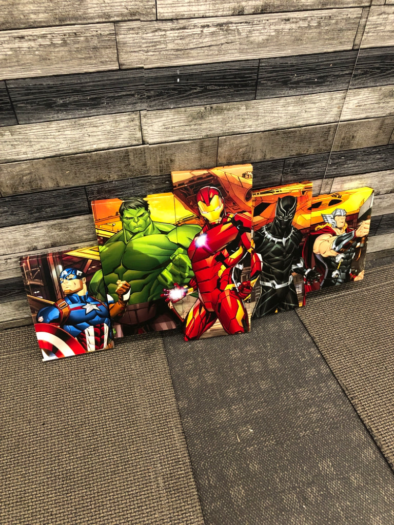 3 PC AVENGERS CANVAS WALL ART.