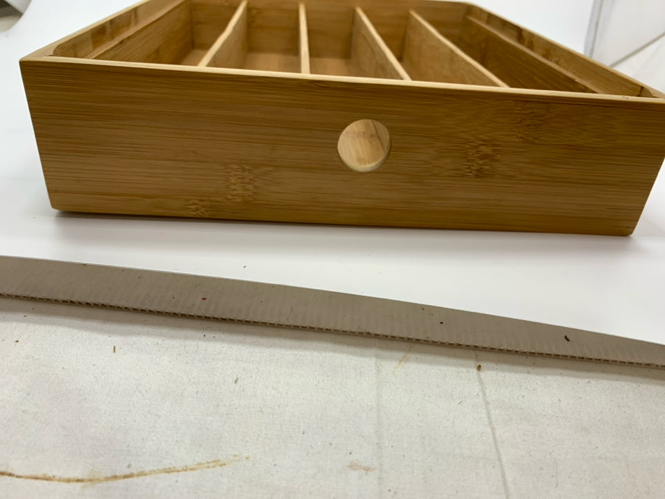 BAMBOO SILVERWARE ORGANIZER.