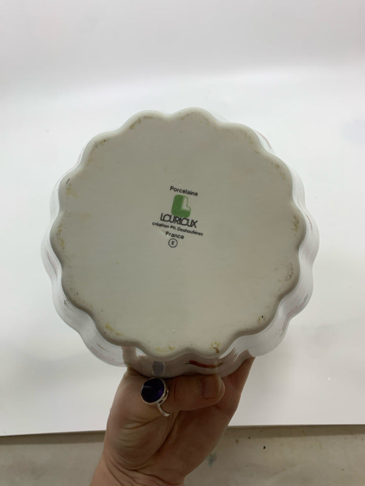 RUFFLED STRAWBERRIES PORCELAIN BOWL LOURIQUX.