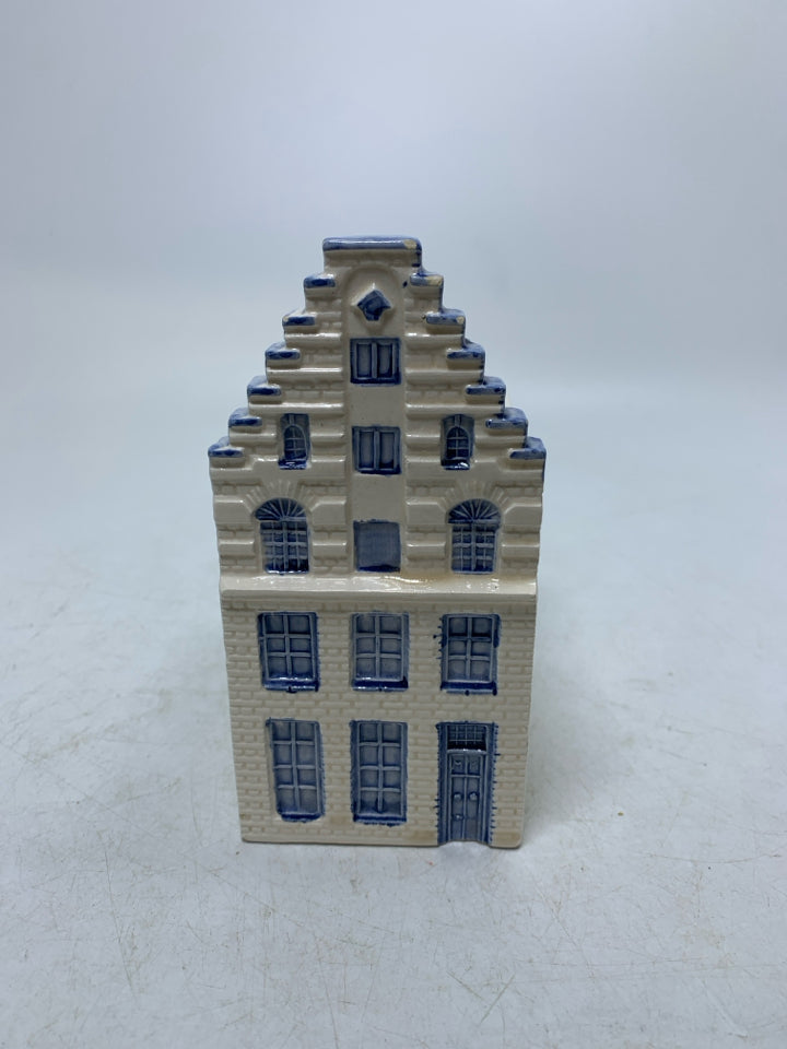 VTG AMSTERDAM CANAL HOUSE SMALL PLANTER W/ BLUE DETAILS.