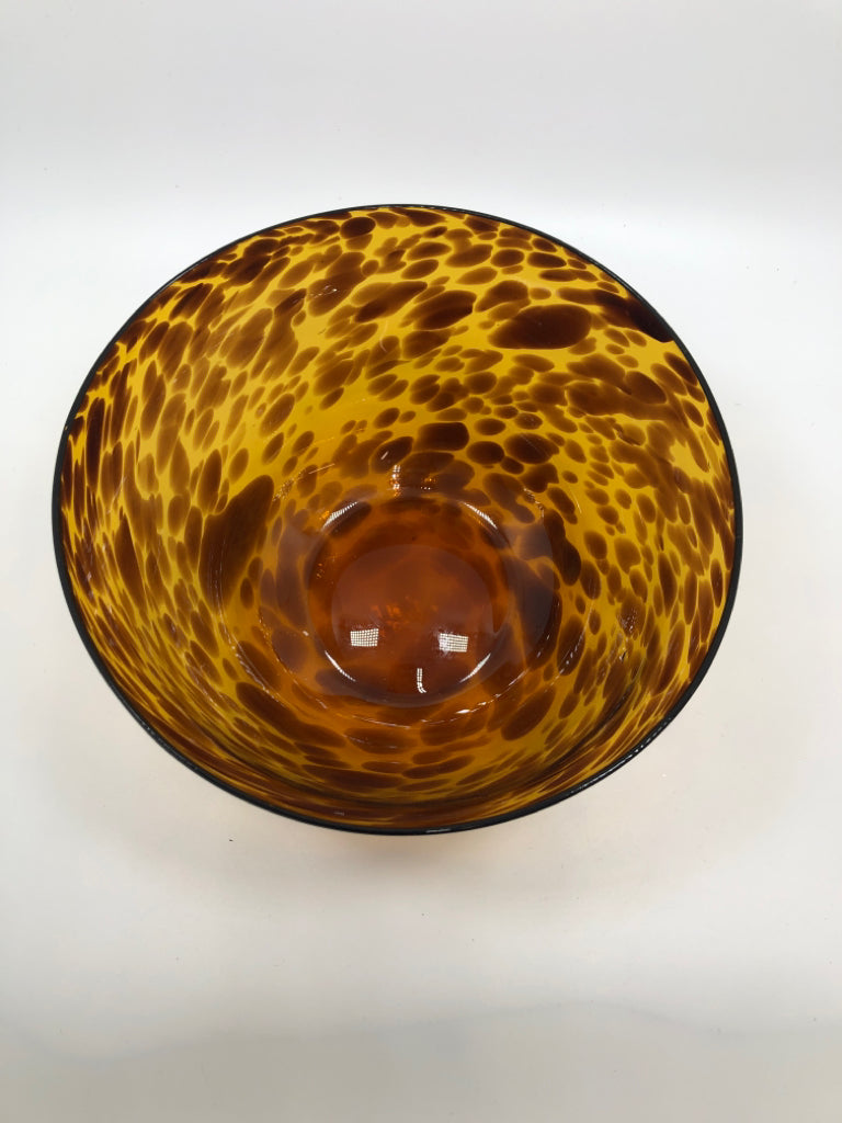 BLACK/BROWN GLASS BOWL.