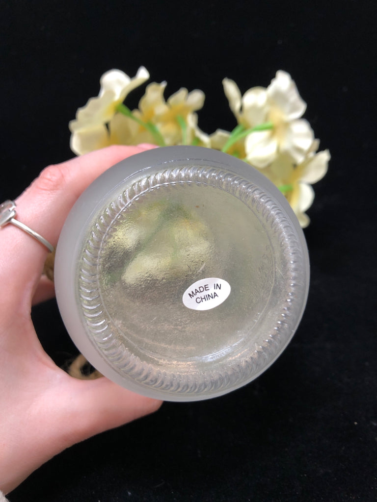 FAUX YELLOW FLORALS IN FROSTED GLASS.