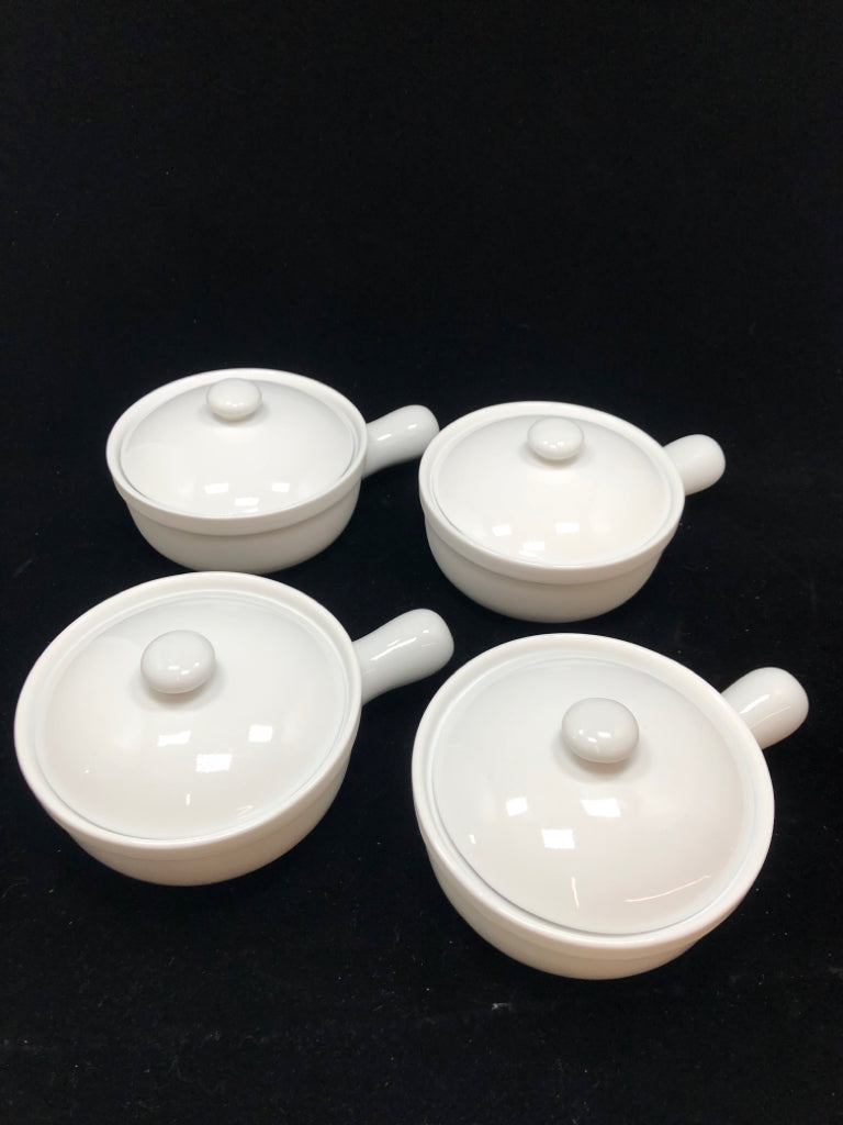 4 PORCELAIN FRENCH ONION SOUP BOWLS W/LIDS.