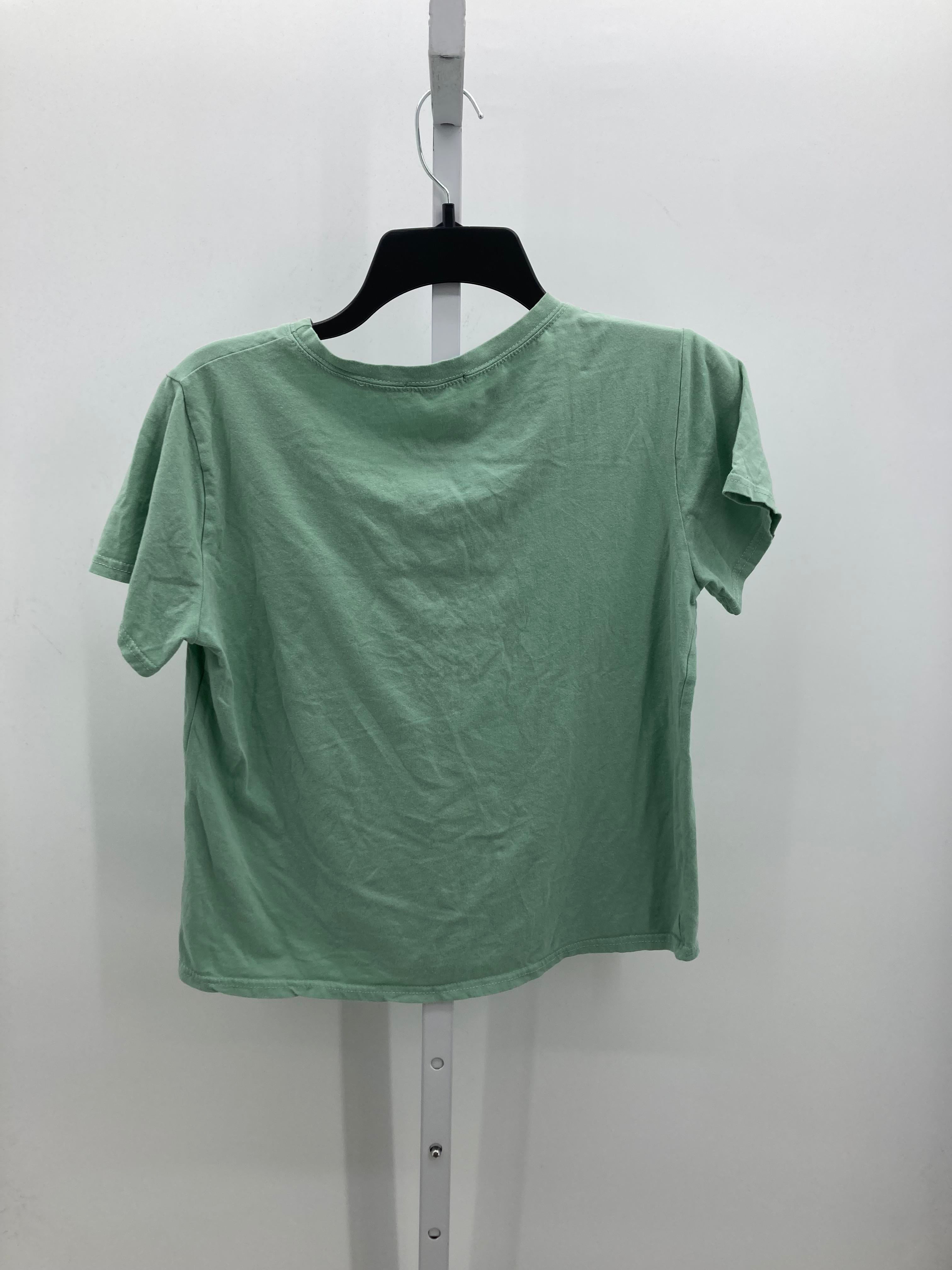 Size Medium Juniors Short Sleeve Shirt