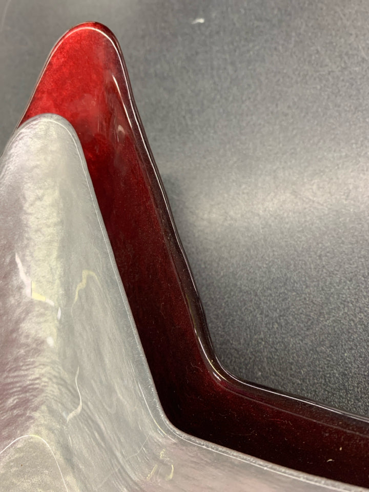 2 GLASS STAR SHAPED NESTING BOWLS SILVER/RED.