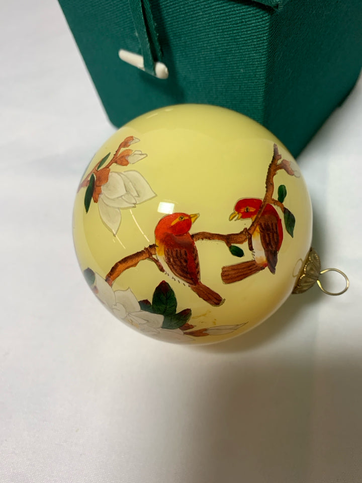 WHITE FLORAL W BIRDS ORNAMENT IN BOX.