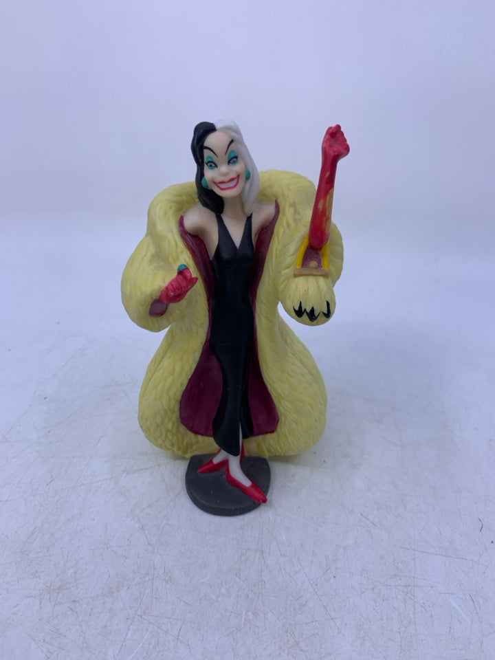 VTG CRUELLA DE VIL CERAMIC FIGURINE.