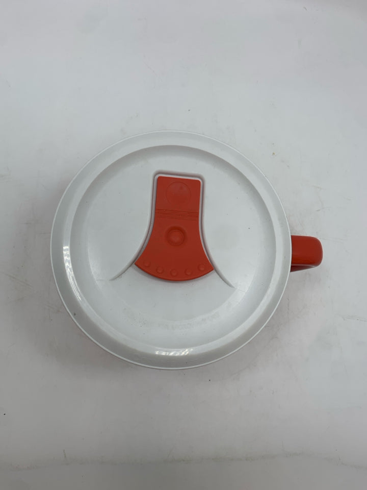 RED CORNING WARE SOUP MUG W/LID.
