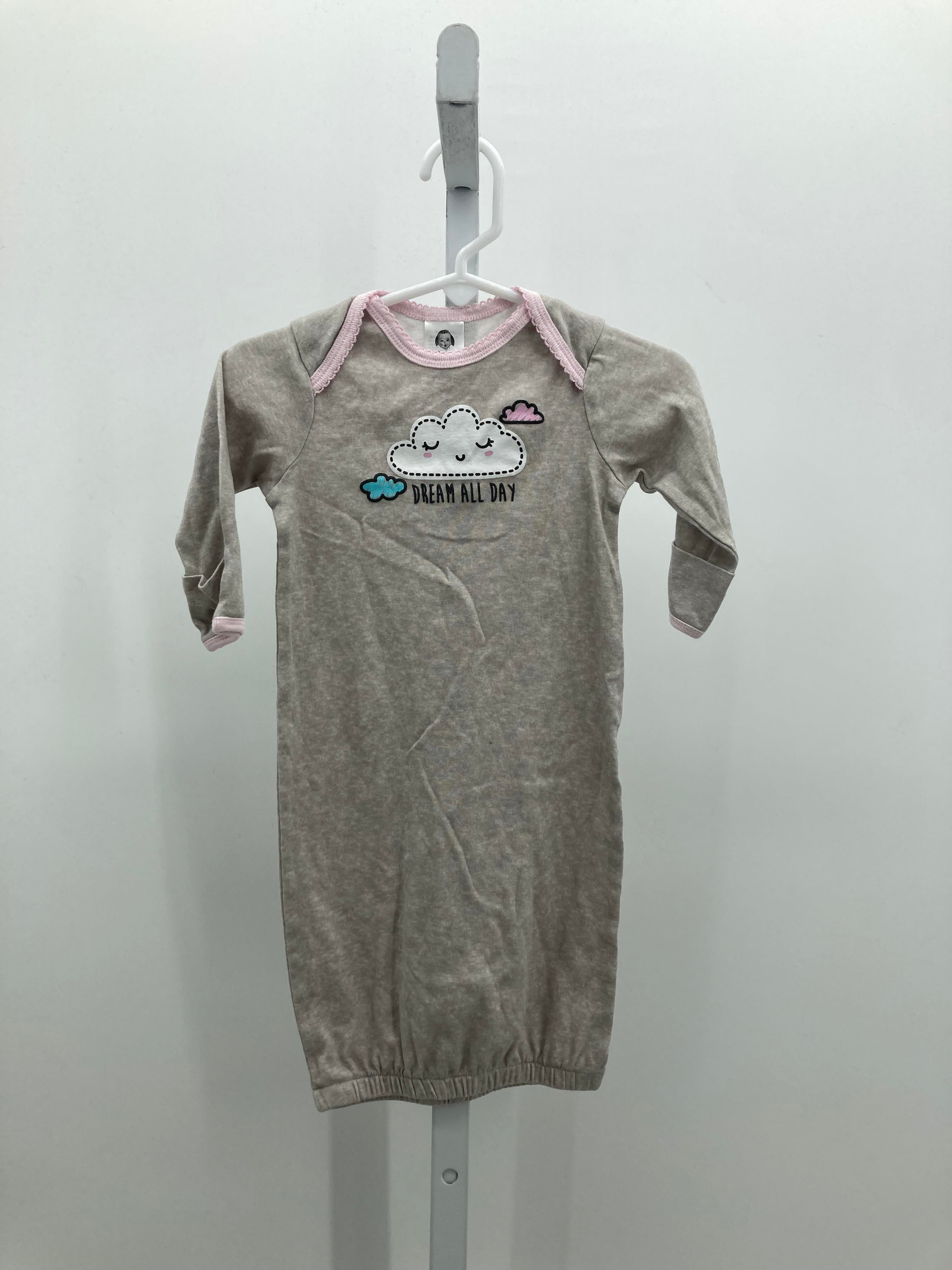 Gerber Size 0-6 Months Girls Gown Sleeper