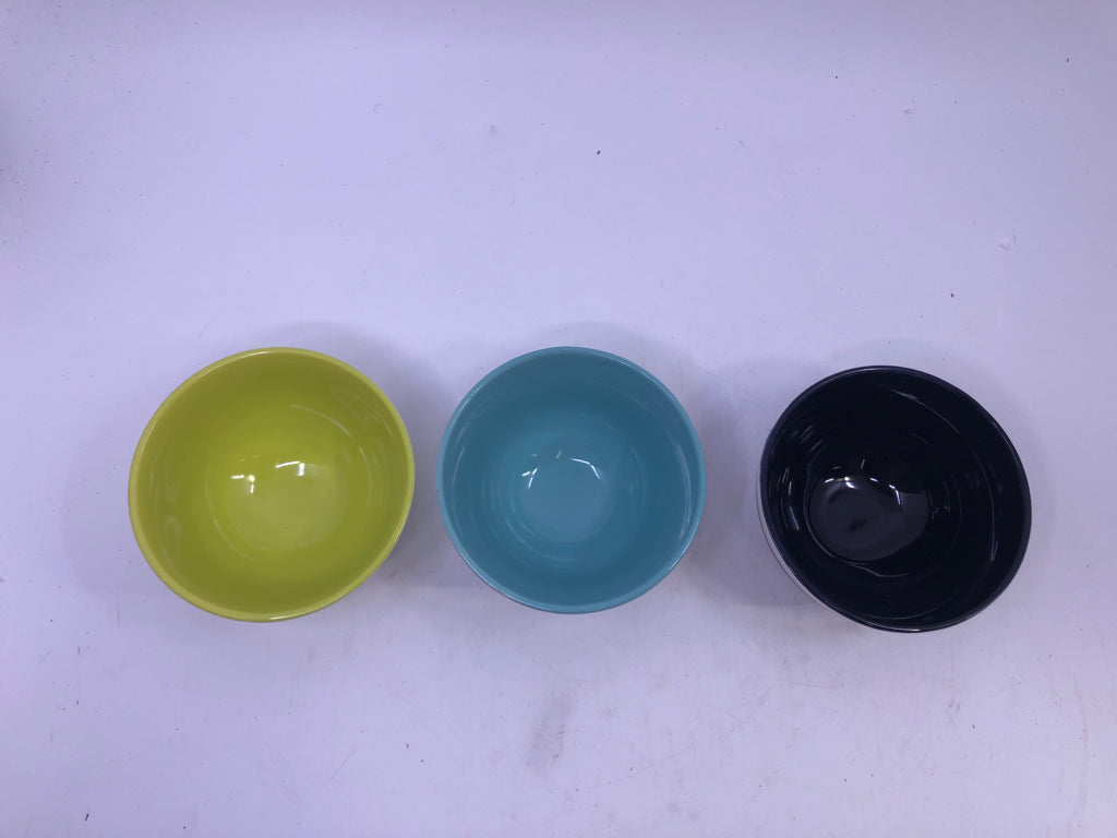 3 STRIPED COLORFUL SMALL BOWLS.