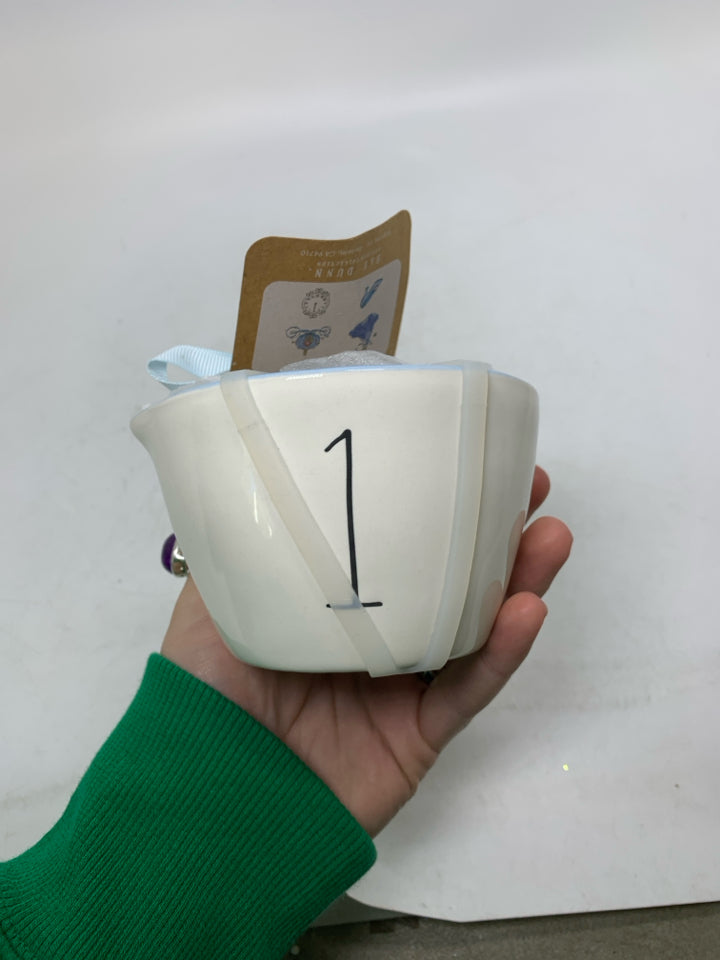 NIP 4 DISNEY CINDERELLA MEASURING CUP NESTING.