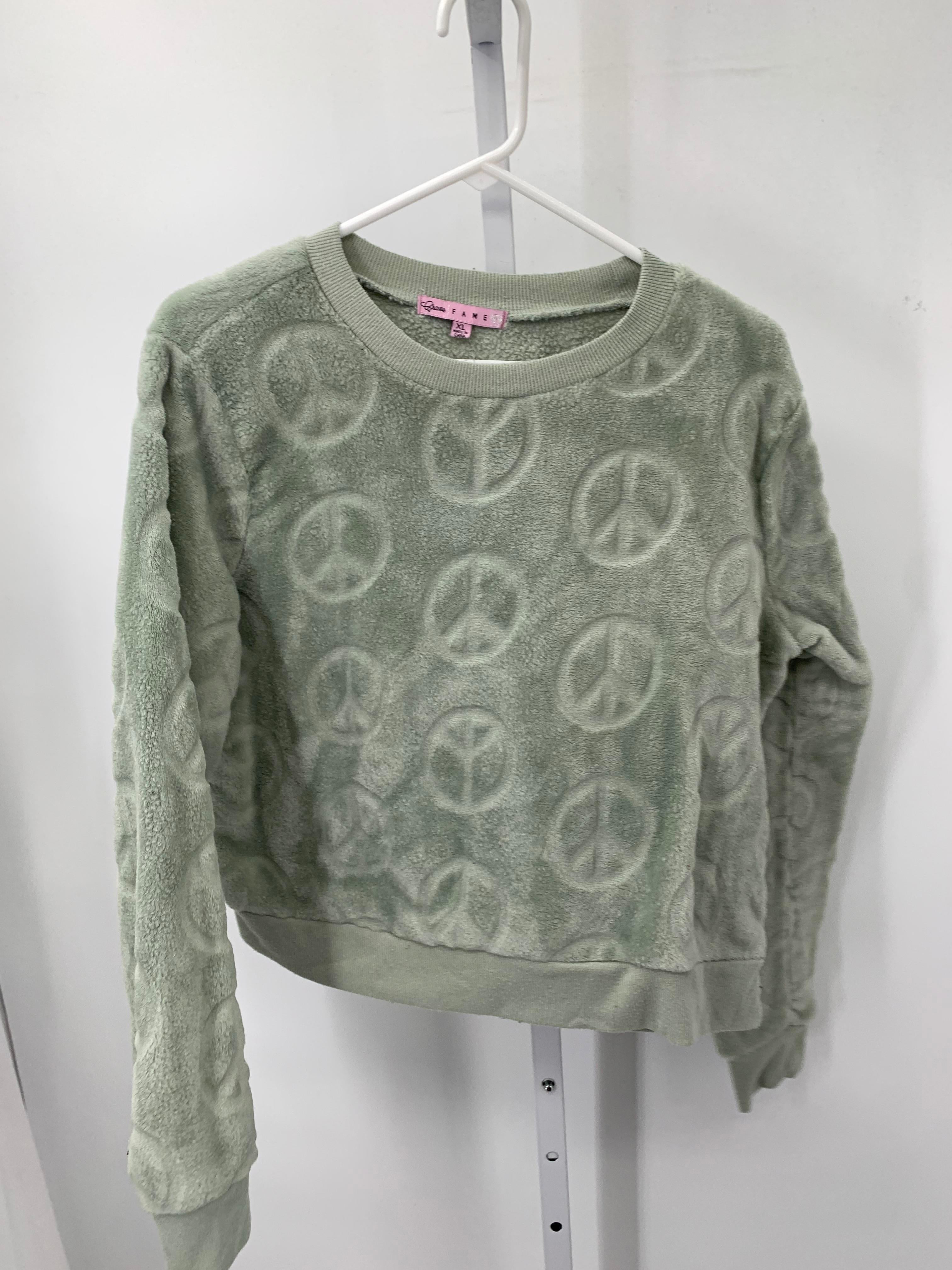 Size Extra Large Juniors Long Sleeve Shirt
